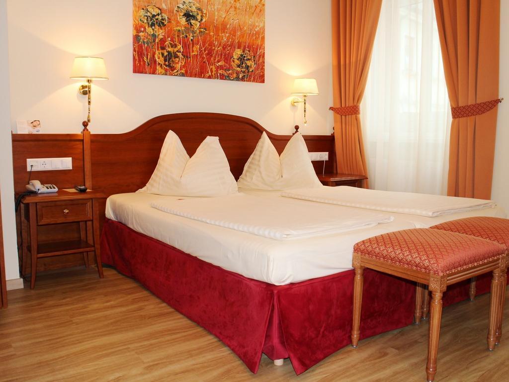 Altstadt Hotel Mosser Villach Exterior foto